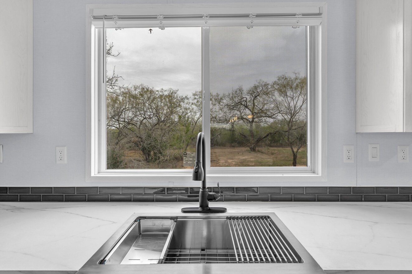 16 web or mls dsc02230 1702670479440 1323 12