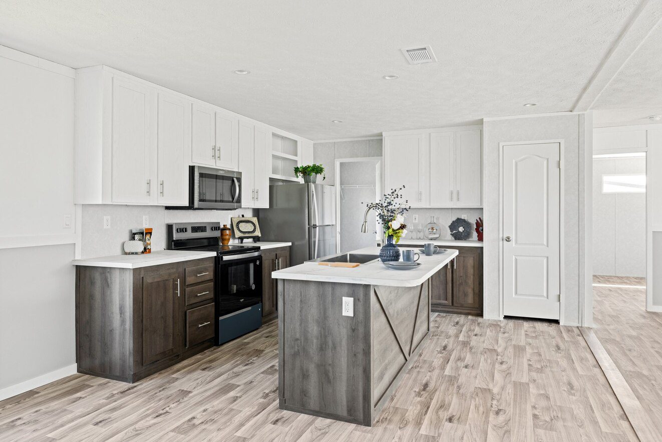 56 web or mls 17325 camino real 1747427426410 1323 12