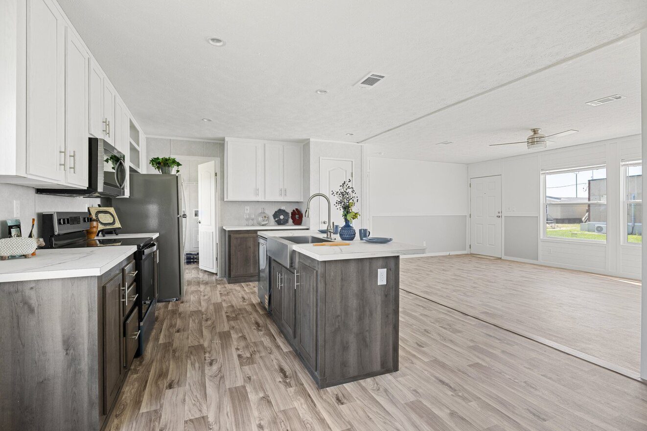 57 web or mls 17325 camino real 1747427418936 1323 12