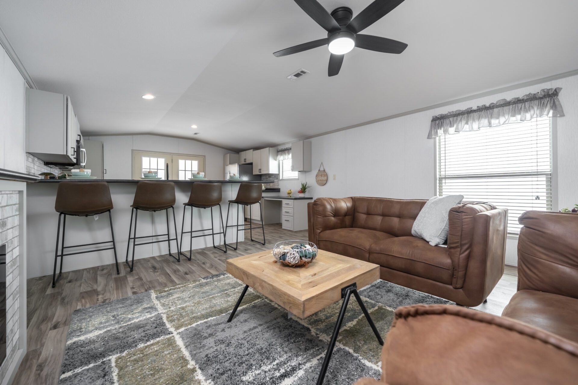 H 1660 21FKA Liv Kit 0631 1