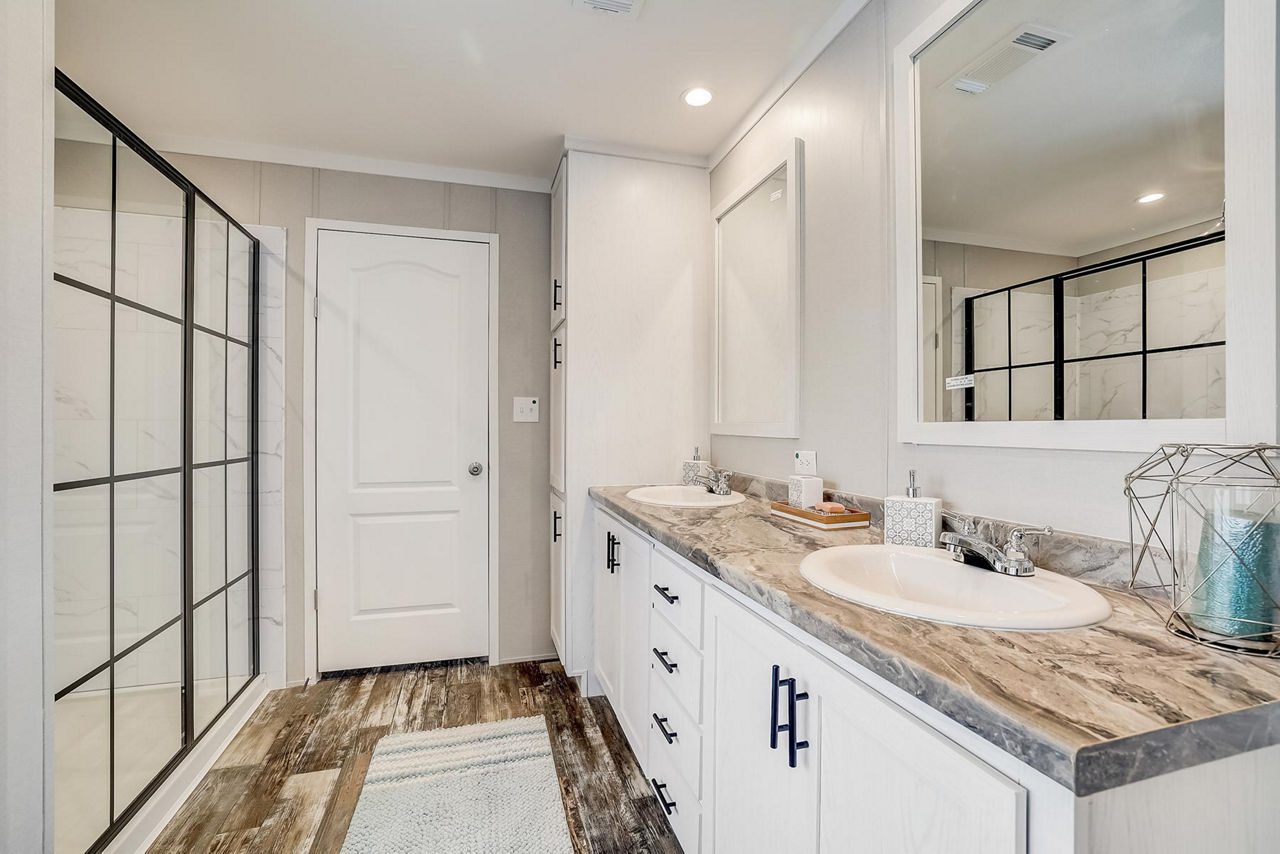 The Saint Primary Bath 2