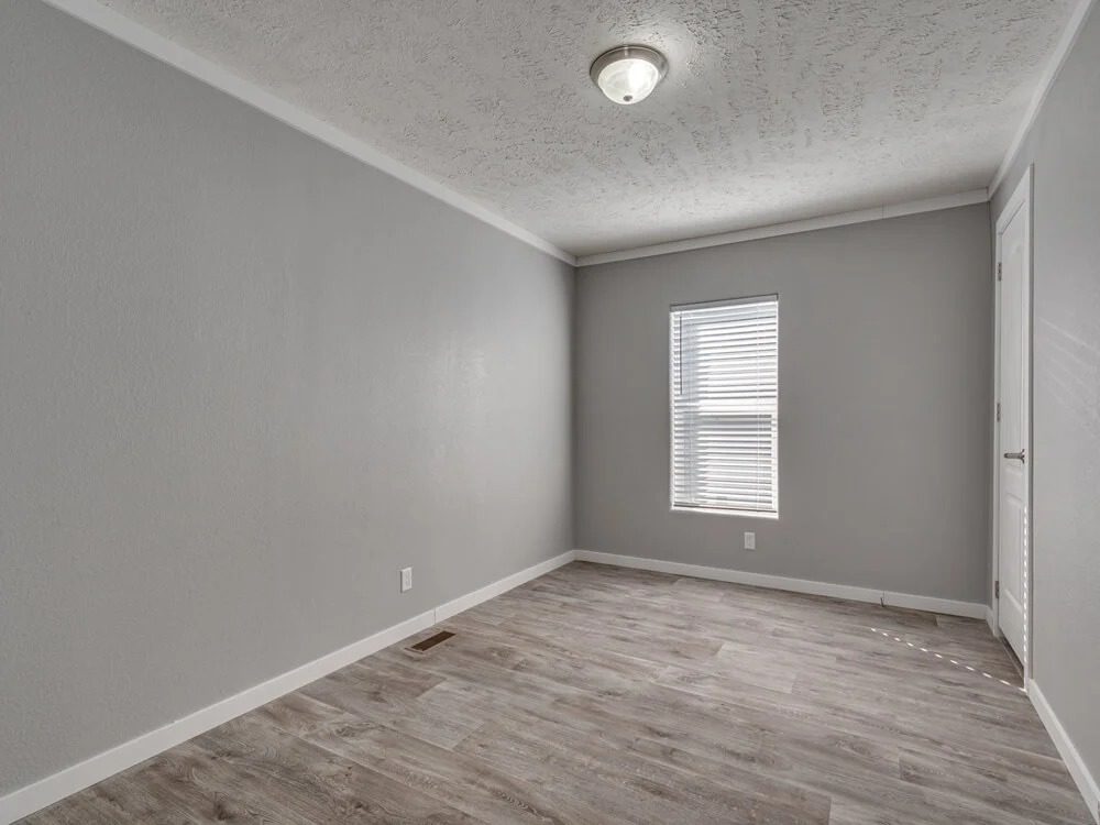 imgi 33 Big Bo 24.jpg SMALL