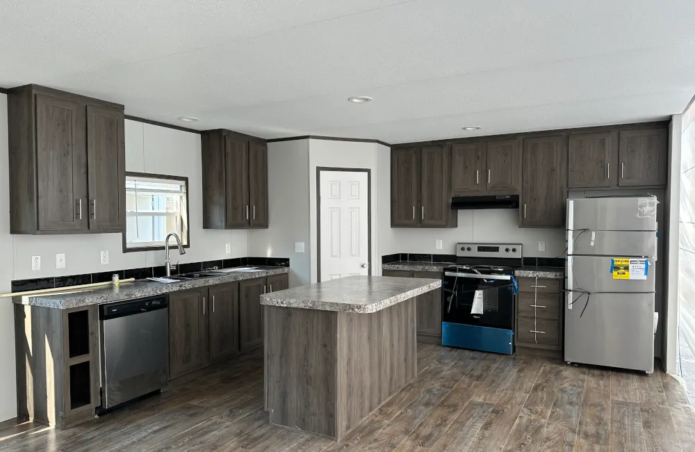 Fleetwood Pure 3268 PU32684U Kitchen4