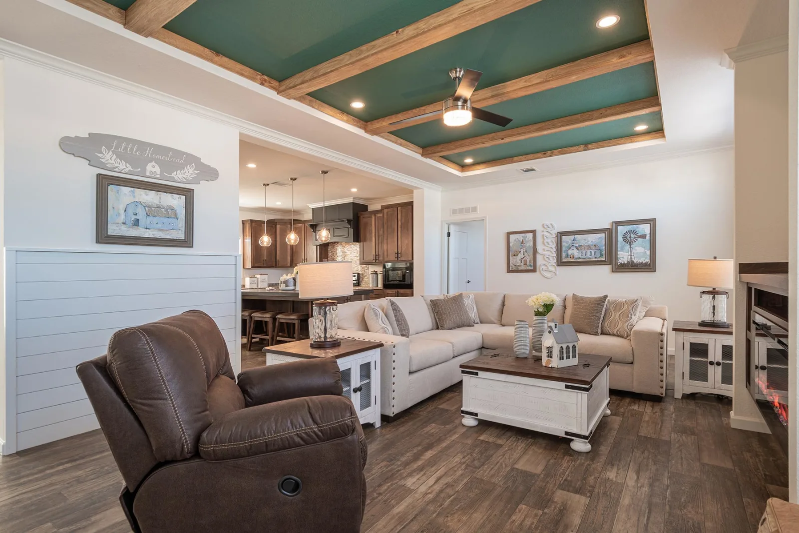 Innovation 3276N Living Room 3