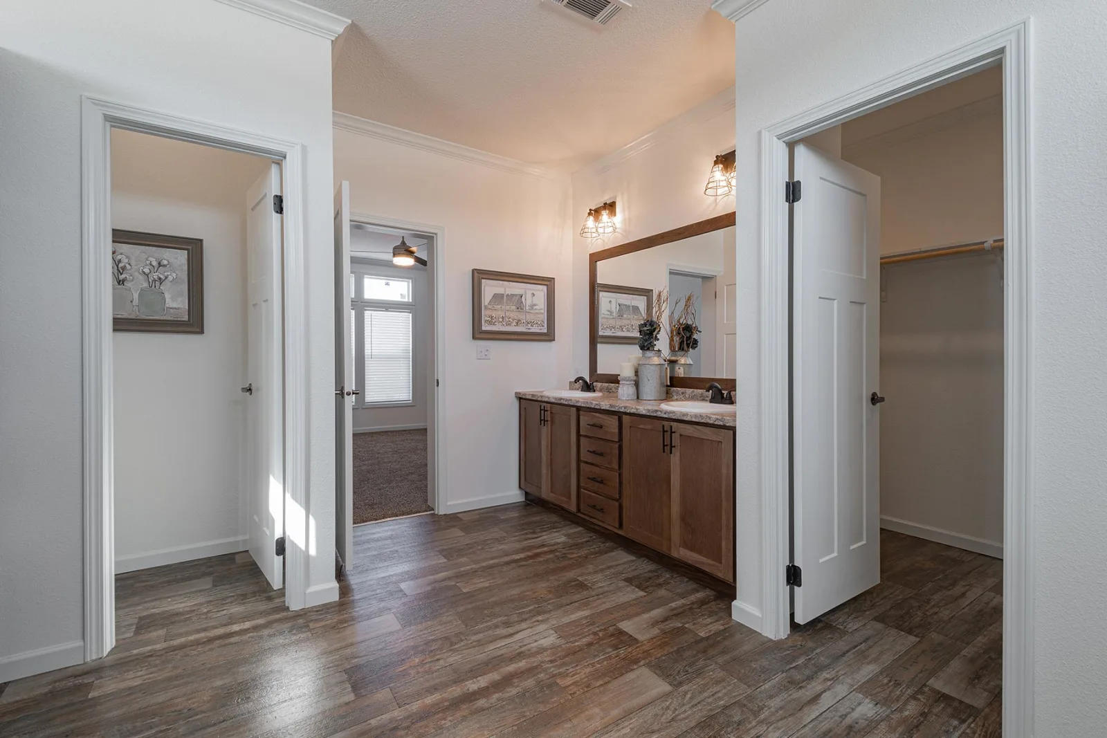 Innovation 3276N Master Bath 8